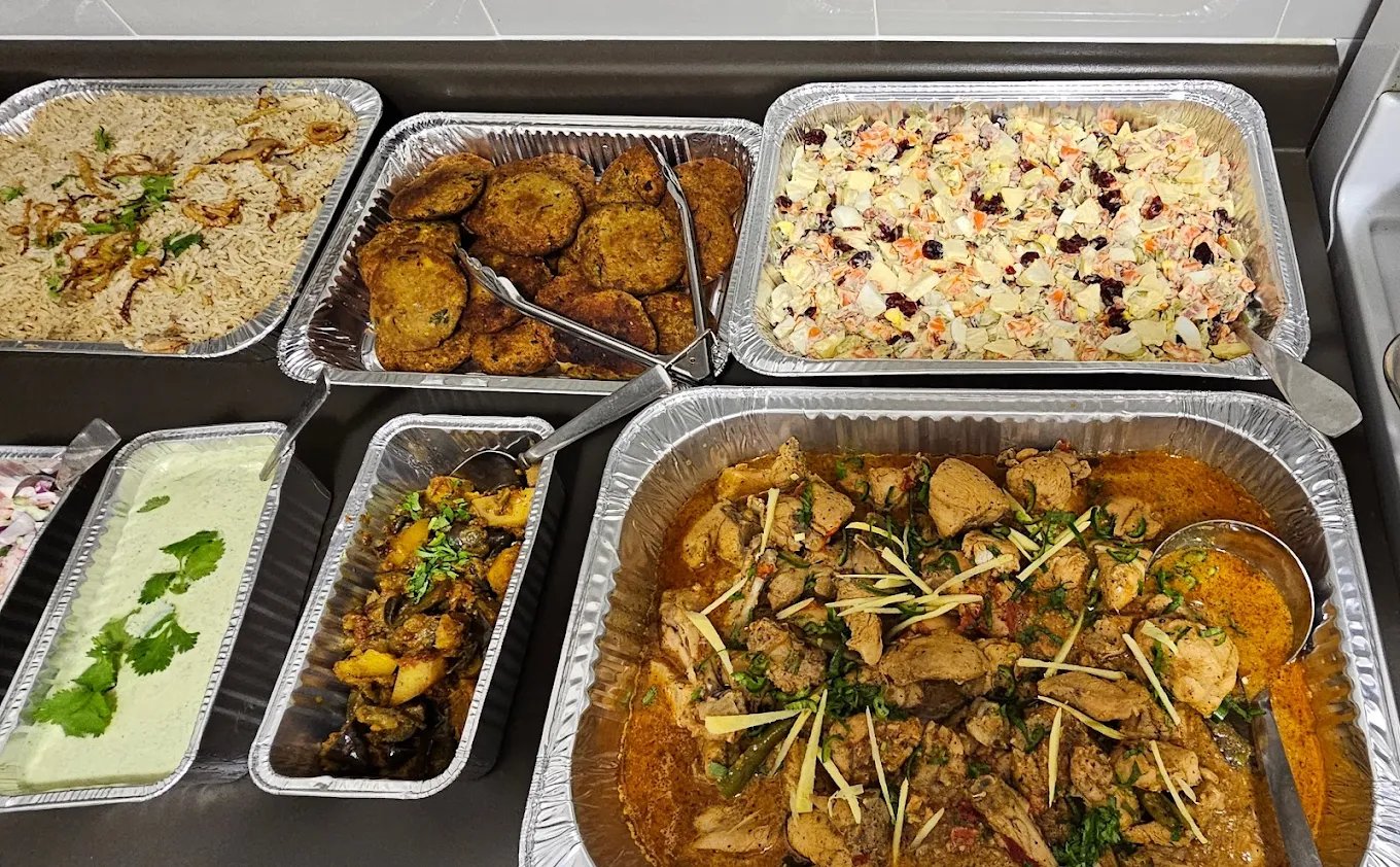 Zoraiz Foods full buffet spread